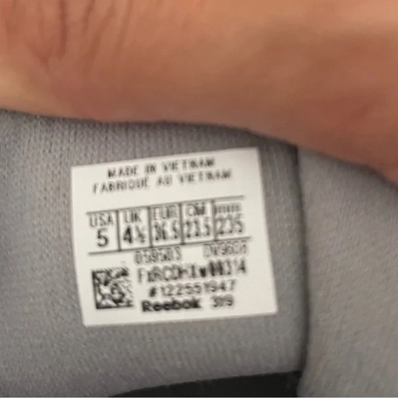 Grey Reebok’s - Picture 2 of 7